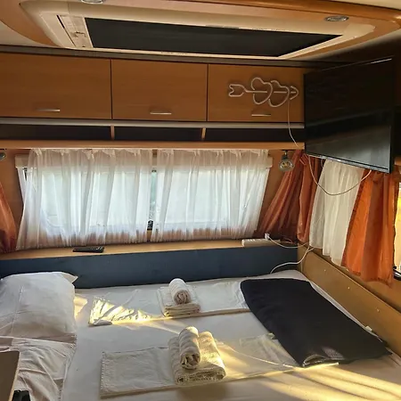 Large Camper In The Olive Grove * Banjole