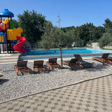 Large Camper In The Olive Grove Camping Banjole
