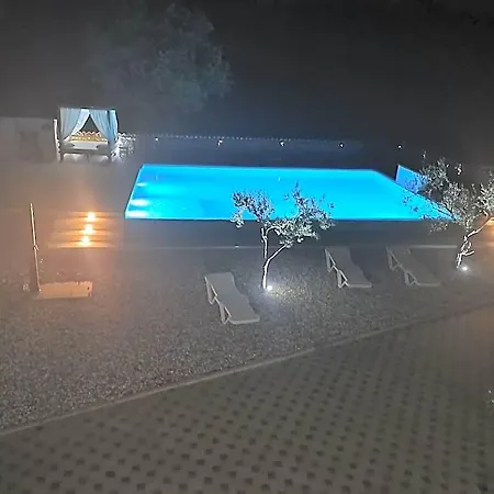 Large Camper In The Olive Grove Kemping Banjole